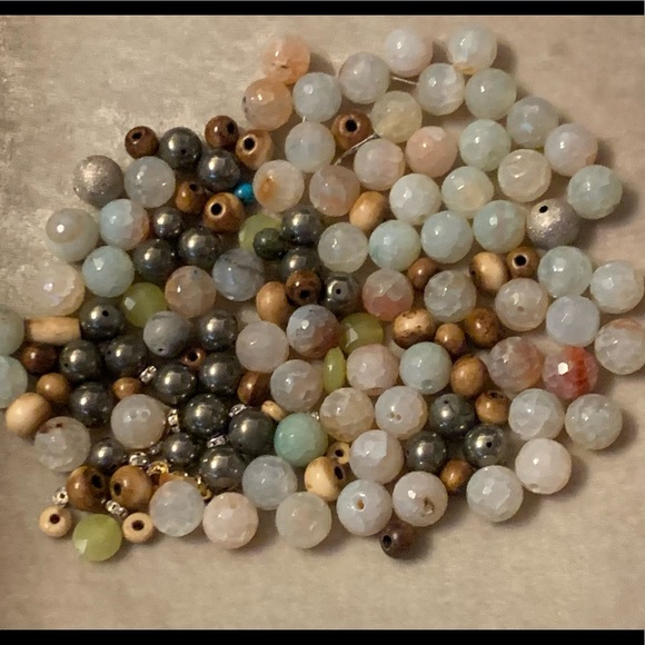 Lot of Amazonite Faceted Beads & Other Stones - Picture 9 of 10